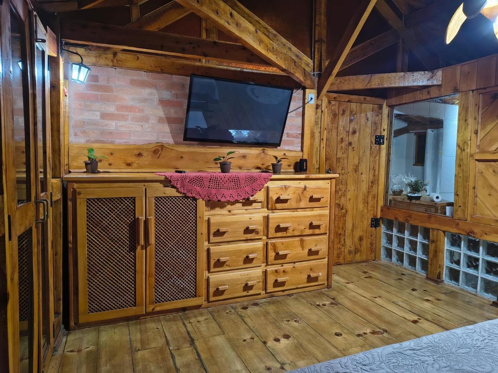 Rustica Aconchego - Com Banheira De Hidromassagem * Campos do Jordão